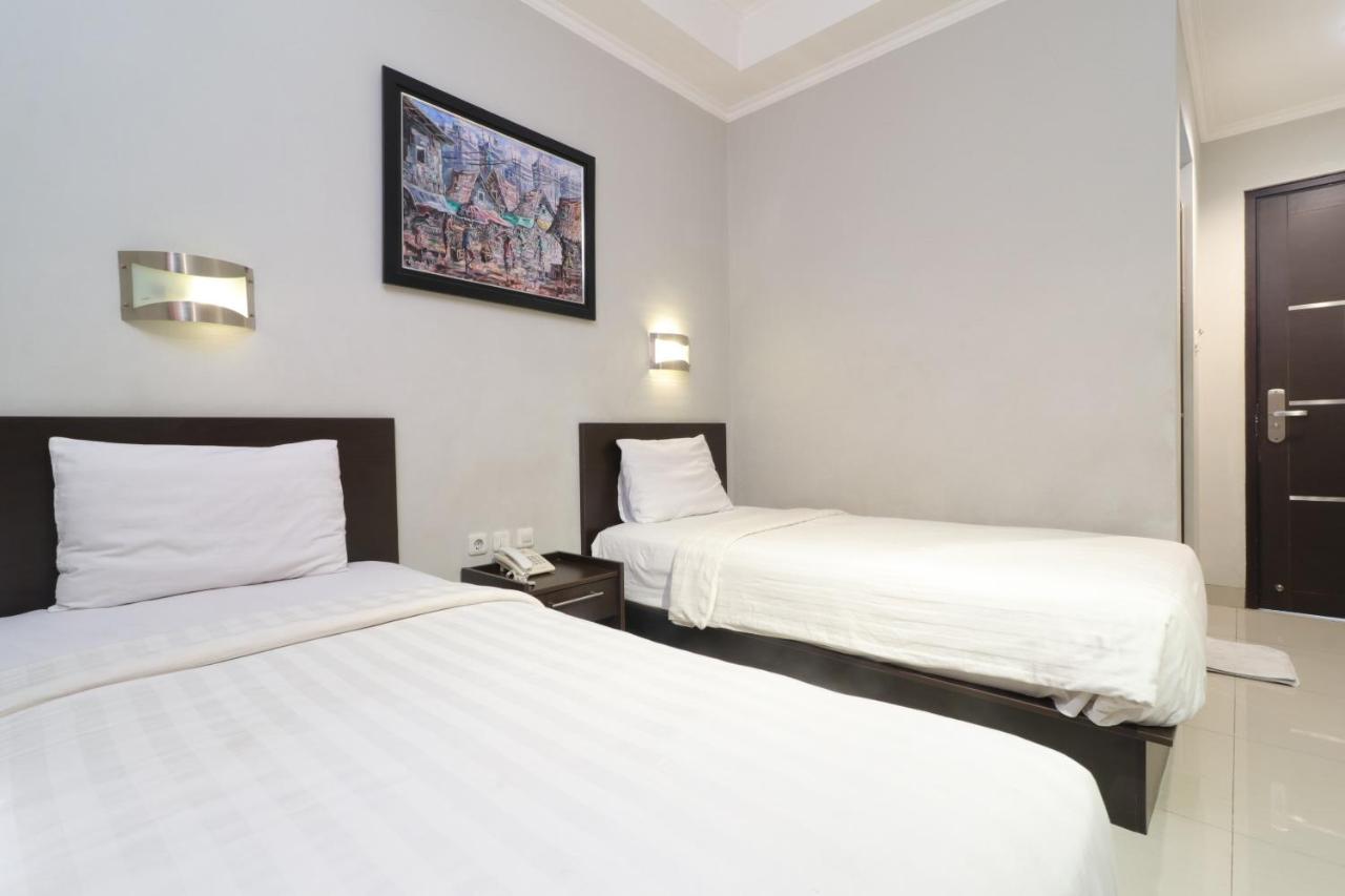 Urbanview Hotel Grand Malabar Бандунг Екстериор снимка