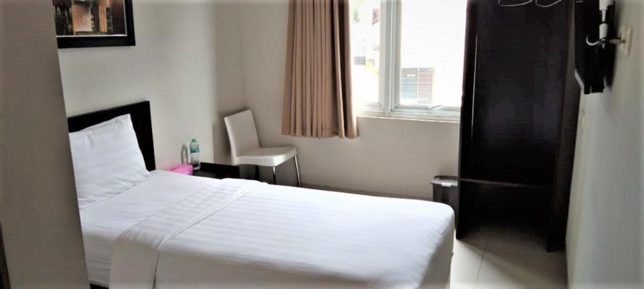 Urbanview Hotel Grand Malabar Бандунг Екстериор снимка