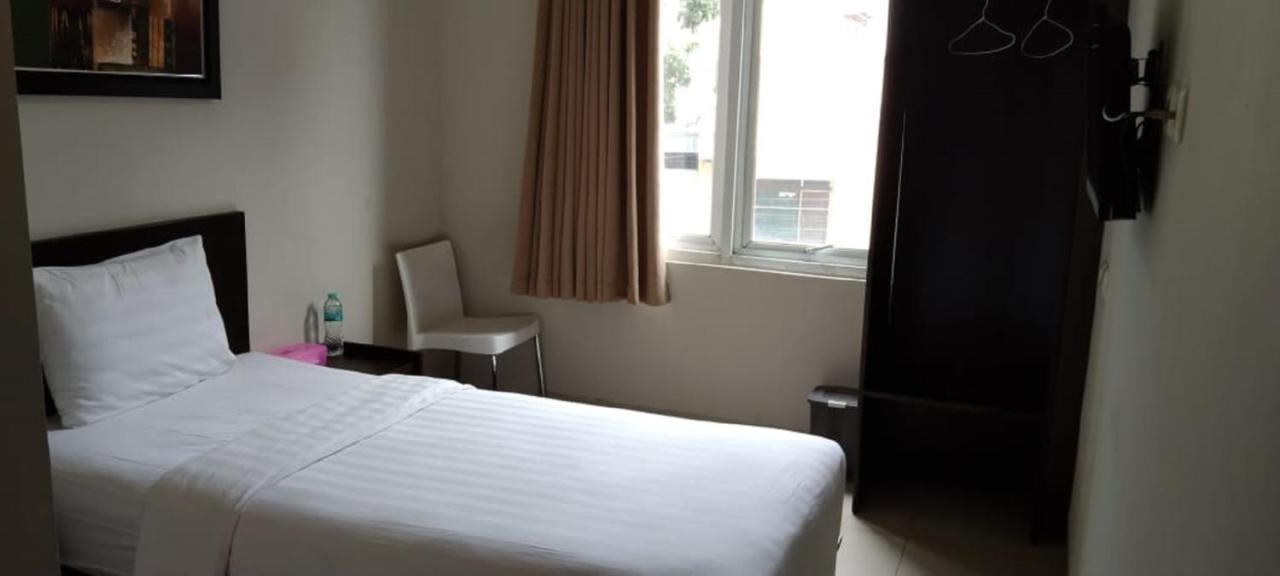 Urbanview Hotel Grand Malabar Бандунг Екстериор снимка