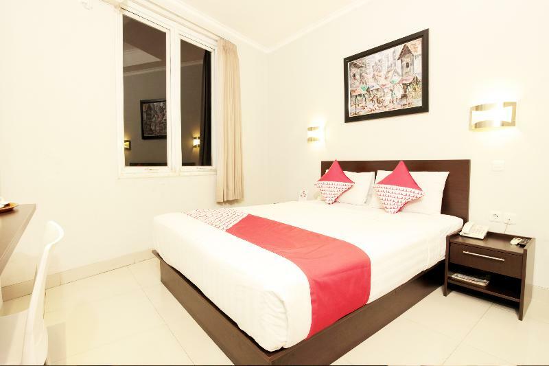 Urbanview Hotel Grand Malabar Бандунг Екстериор снимка