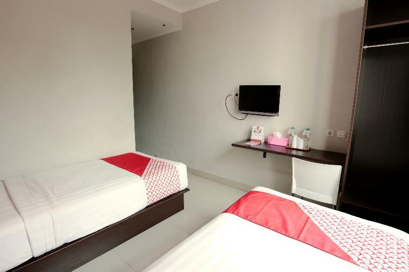 Urbanview Hotel Grand Malabar Бандунг Екстериор снимка